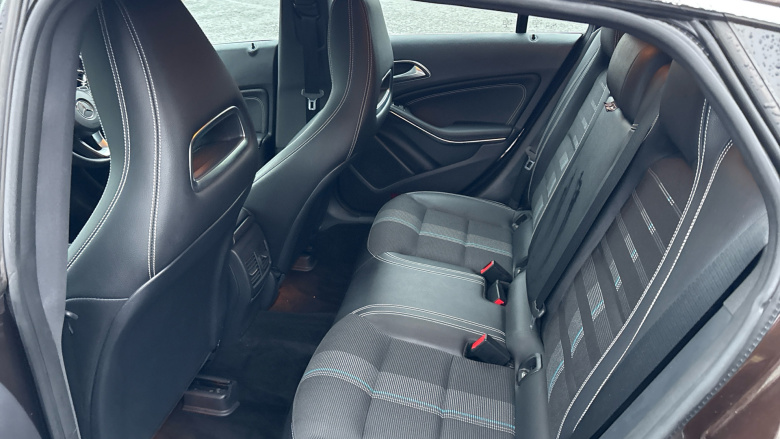 Mercedes-Benz CLA 200d Sport 5dr Tip Auto Diesel Estate